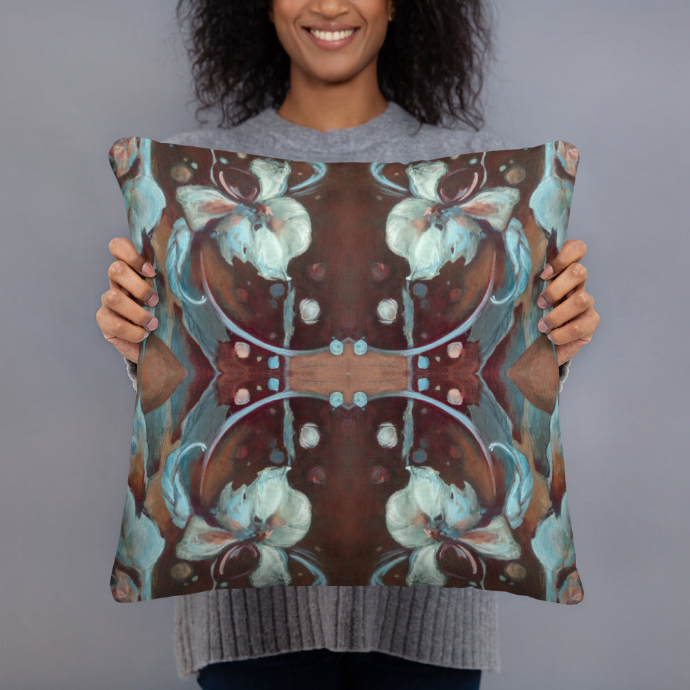 Night Breed,  Pillow