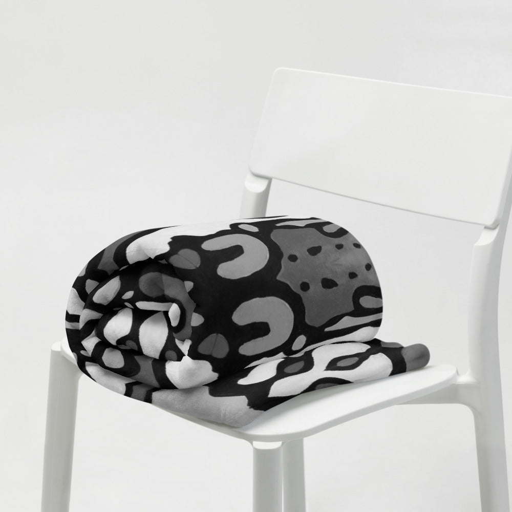 Z-Street, B/W Throw Blanket